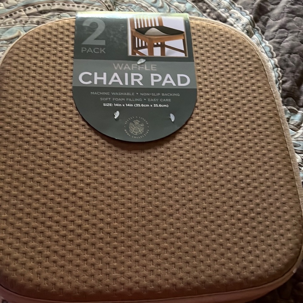 Set of 4 chair pads